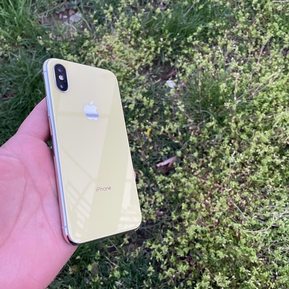 Unlocked iPhone X 64GB Custom Yellow Back Glass & Silver Frame